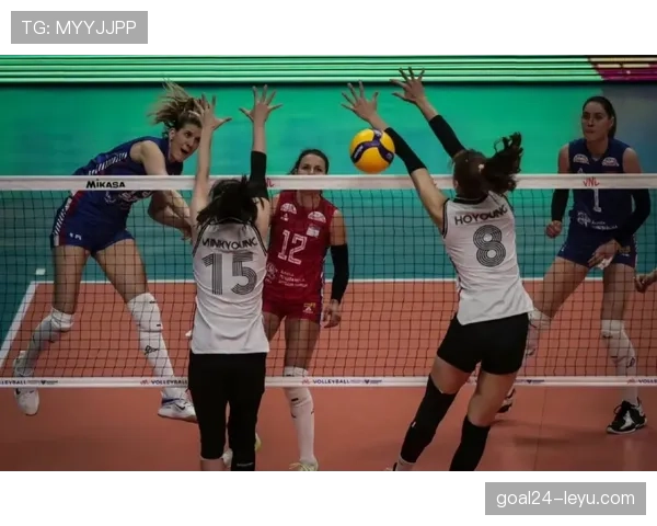 Saka 首次入选英格兰国家队,状态备受关注迎接新挑战 Saka 首次入选英格兰国家队,状态备受关注迎接新挑战