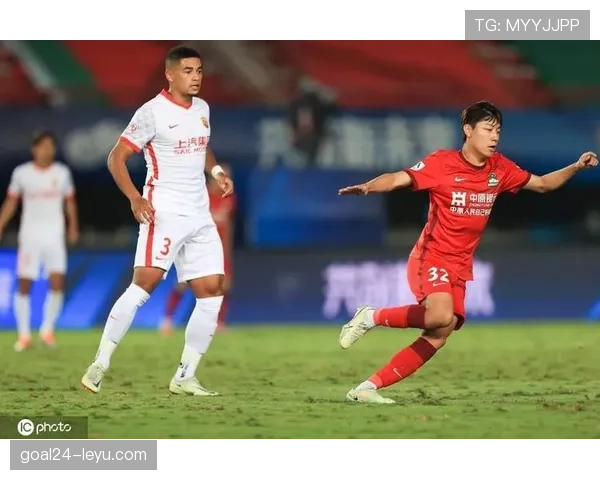 中超最佳阵容出炉：本土球员表现稳健，外援持续提升竞争力