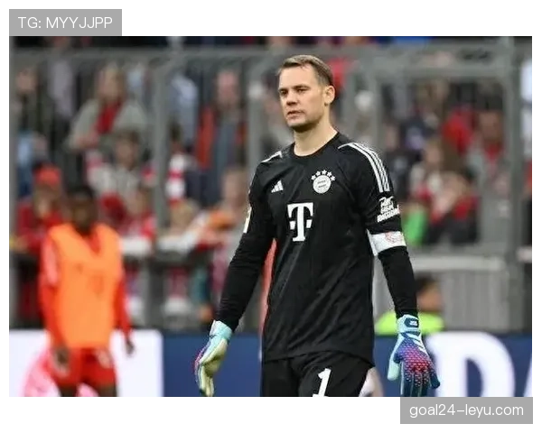 诺伊尔作为后场第一出球点的脚下技术解析 诺伊尔作为后场第一出球点的脚下技术解析