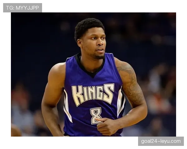 鲁迪·盖伊无球跑位提升防守强度 成为灰熊换防核心