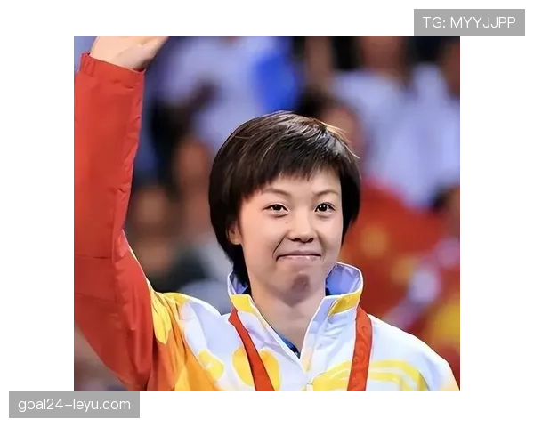 张怡宁退役后打个乒乓球还得先看老公脸色？