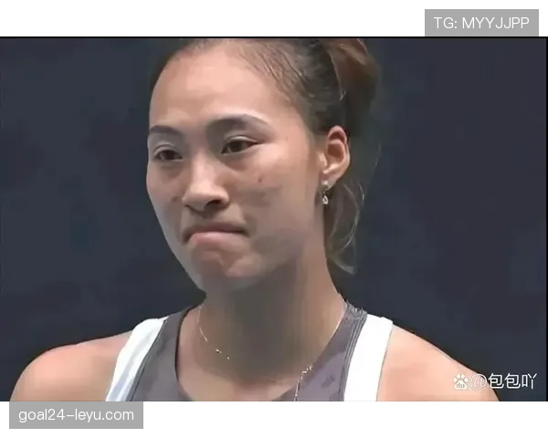 郑钦文这生活节奏，篮球场上的霸气和她家冰箱之间，差距太大了吧？